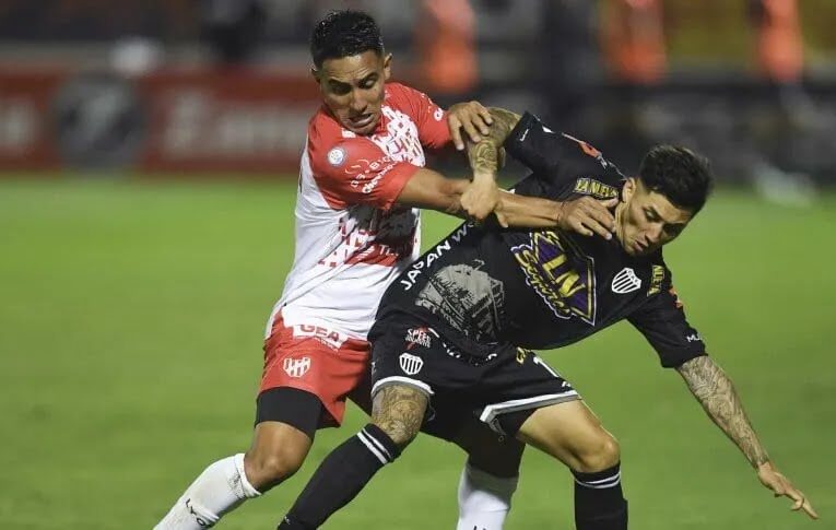 Instituto rescató un empate en Caseros y sueña con el ascenso