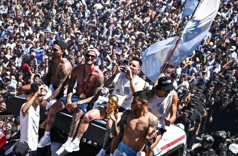 Cuatro millones de personas en histórica e imponente demostración de agradecimiento a la Selección