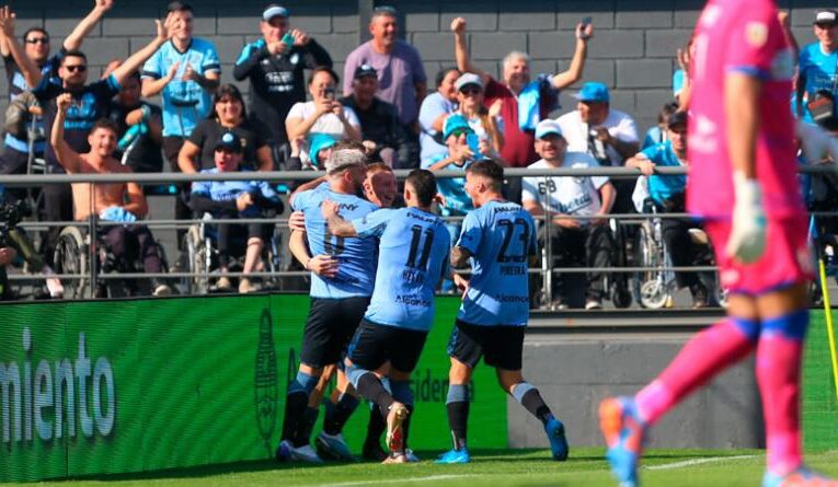 Belgrano venció a Vélez y volvió a sumar de a tres en el torneo