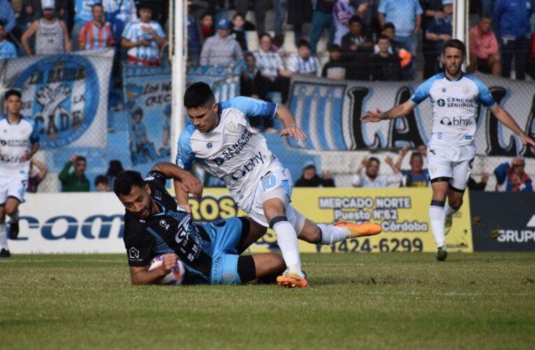 A Racing se le escapó sobre el final: 3-3 ante Atlético Rafaela