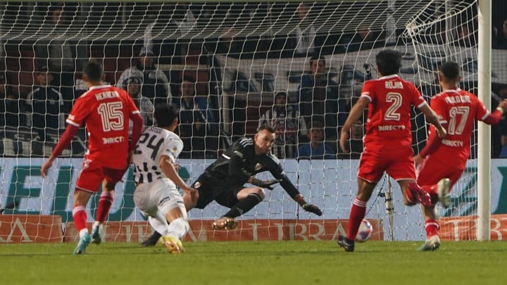 Copa Argentina: Talleres se lució y eliminó a River en Mendoza