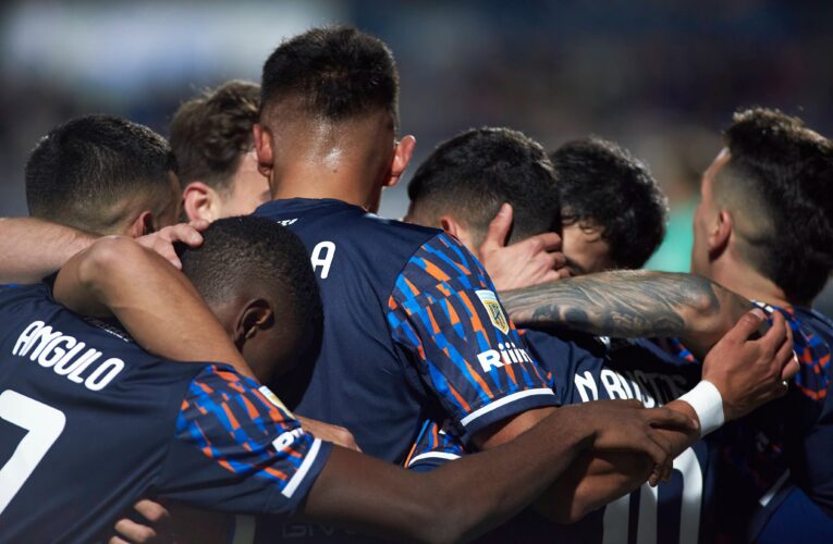 Talleres goleó a Gimnasia en La Plata