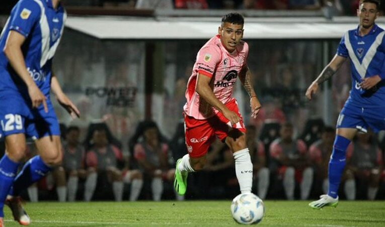 En un partido para el olvido, Instituto cayó ante Vélez en Alta Córdoba