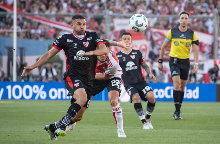 Instituto cerró el año con un empate ante River como visitante