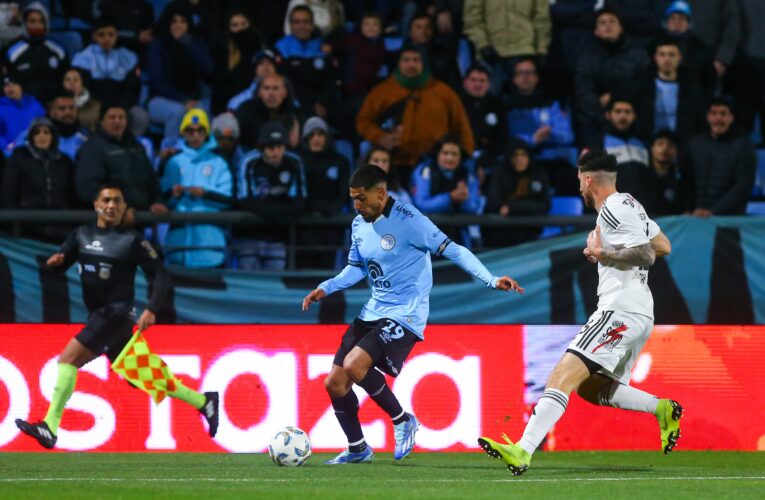 Belgrano logró un trabajado triunfo ante Riestra y se prende en la Liga Profesional