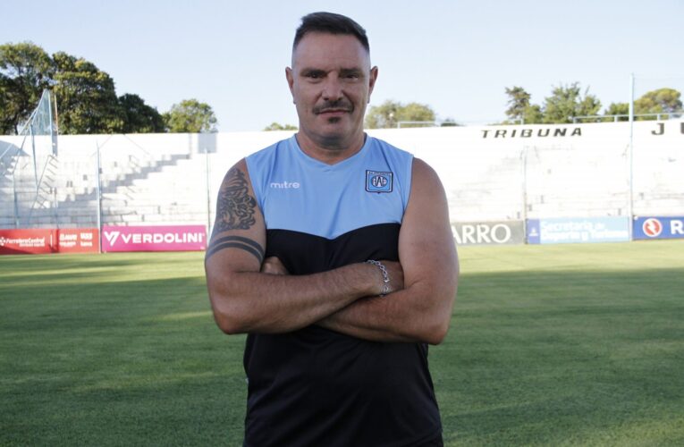 Estudiantes RC anunció a Alberto Salomón como DT interno tras la salida de Matteo