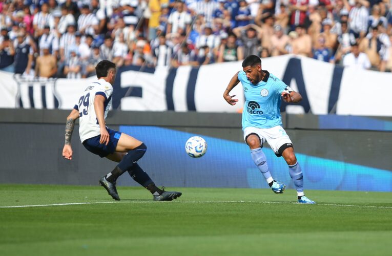 Belgrano aguantó todo el clásico con uno menos e igualó 0-0 con Talleres en el Kempes