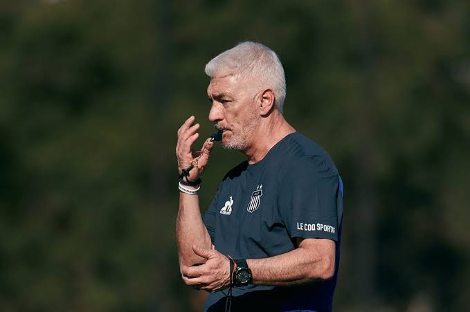 Omar de Felippe palpitó el clásico ante Belgrano: «Me gustaría más que salvar el año con este partido»