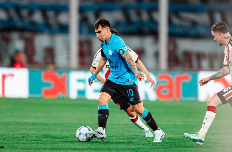 Belgrano cayó goleado ante River en el Kempes